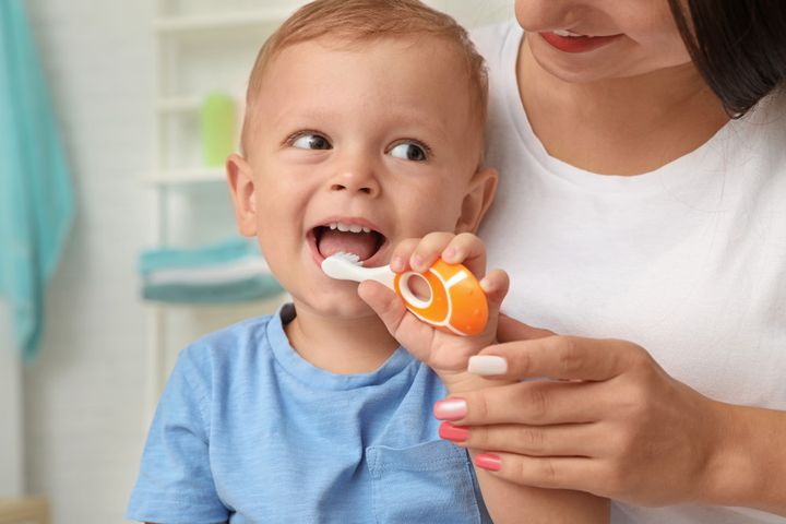 Fakty i mity o higienie jamy ustnej u dzieci