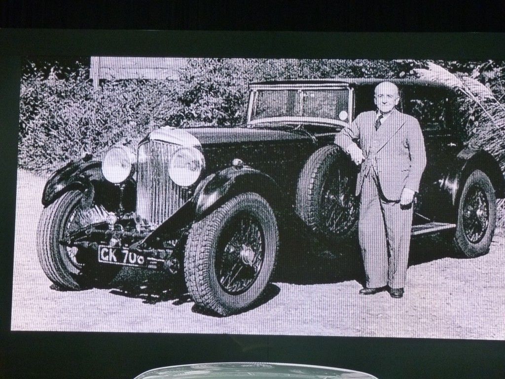W.O. Bentley i jego służbowy Bentley 8,0 l z 1930 r. (fot. Motor Authority)