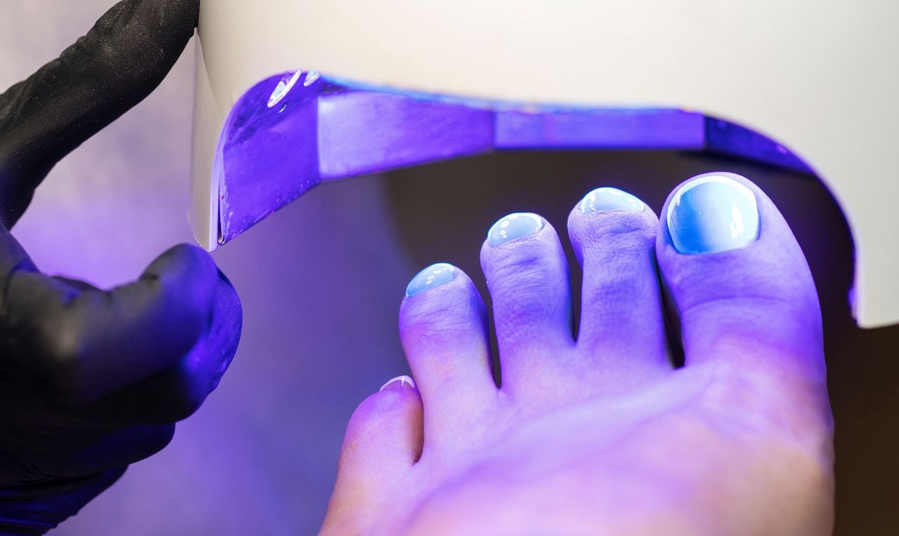 UV exposure in hybrid manicures: Study reveals potential risks to skin health