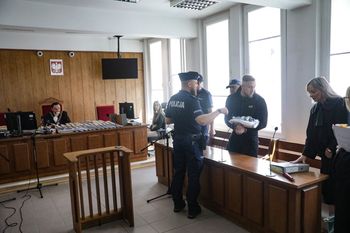 Rozprawa Łukasza  Żaka. To on spowodował tragiczny wypadek na Trasie Łazienkowskiej. Co działo się na sali sądowej?