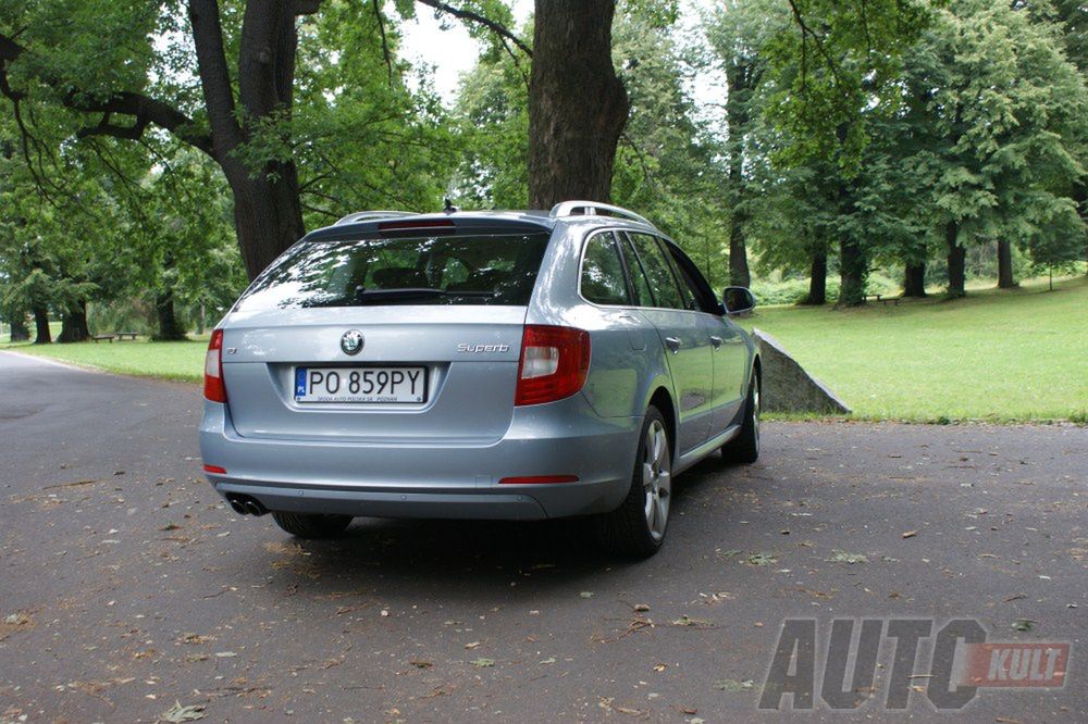 Skoda Superb kombi