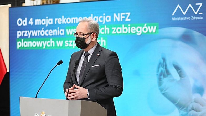 Trzy nowe mutacje wirusa. Minister: to główne ryzyko wygenerowania nowej fali