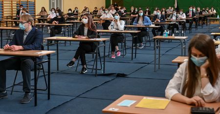 Matura 2021. We wtorek matematyka rozszerzona i WOS