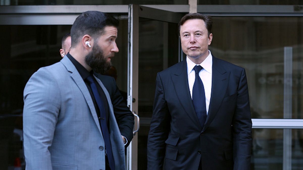 Elon Musk jest jedną z osób, które domagają się wstrzymania dalszych prac nad Al