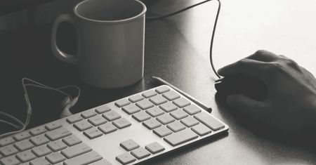 Pornografia w miejscu pracy - narzędzia dla pracodawców i administratorów