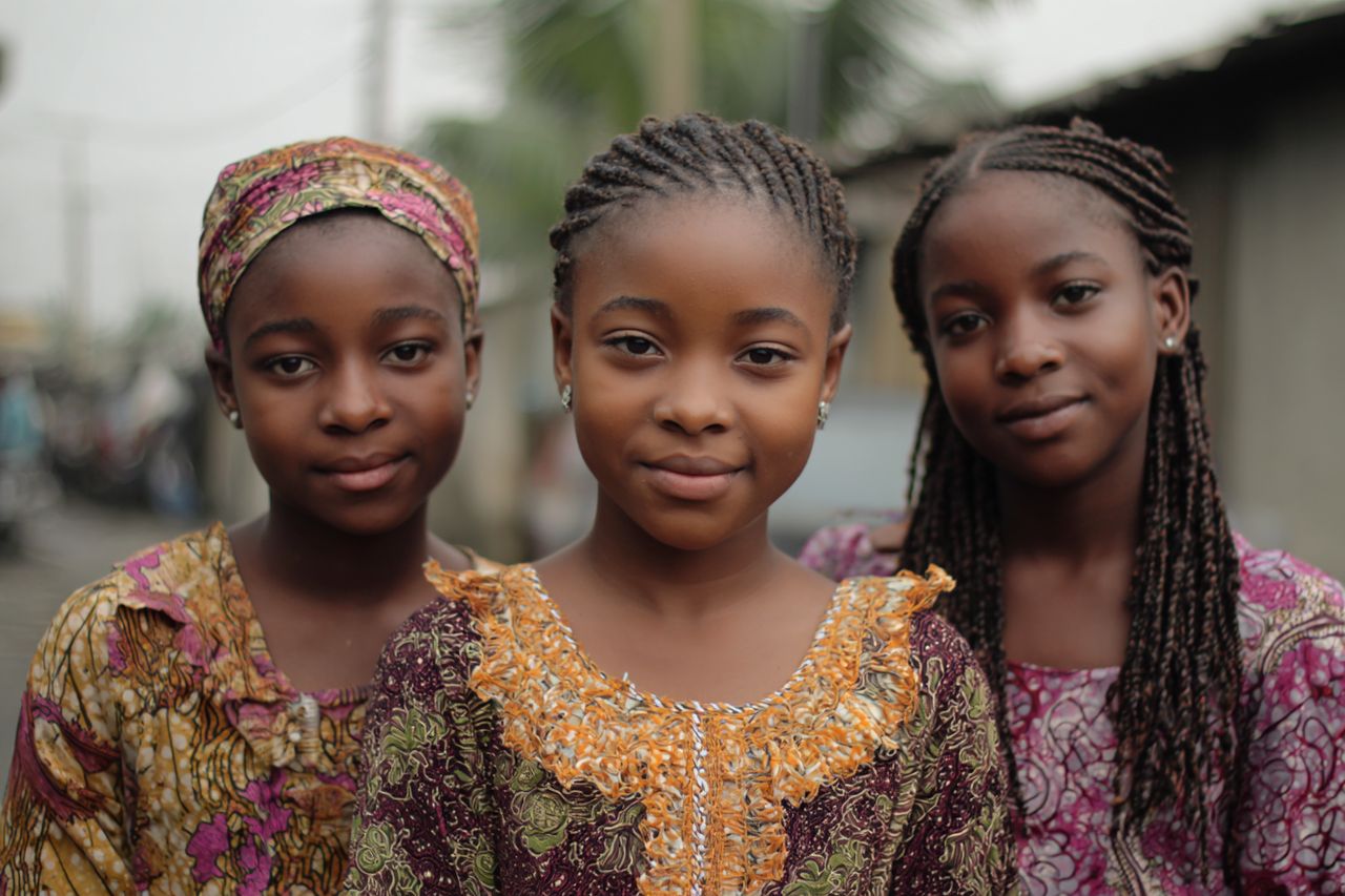 Uwolnione po tygodniu: 24 uczennice wracają do domów. Nigeria znów zmaga się z falą porwań