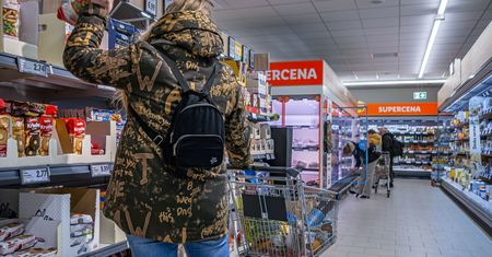 Konsumpcja wciąż uśpiona. Niepokojące dane o sprzedaży