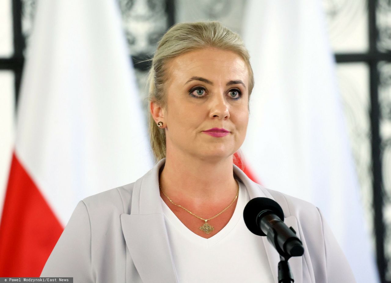 O skromnej minister, co nie pcha się na pierwszy plan [OPINIA]