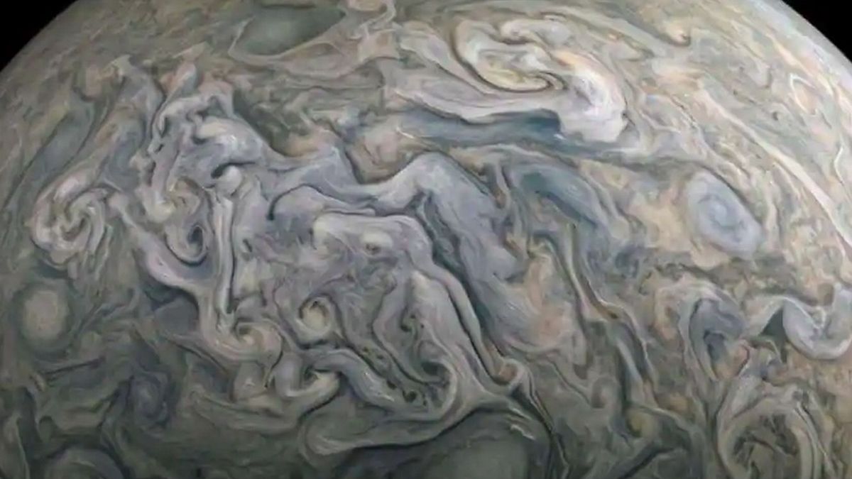 Sonda Juno wykonała zapierające dech w piersiach zdjęcia Ganimedesa