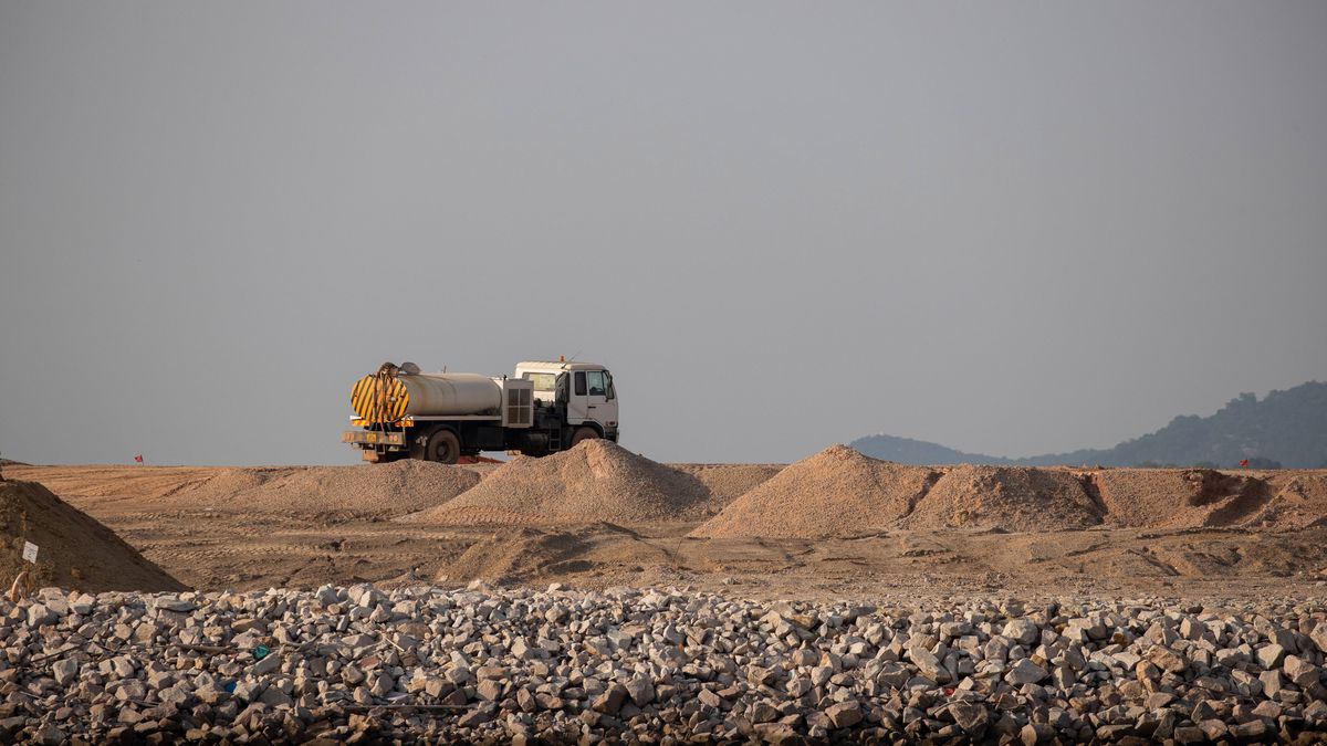 Piasek: niedługo może nam go zabraknąć. Na świecie dochodzi już do tego, że mafie kradną całe plaże i wyspy.