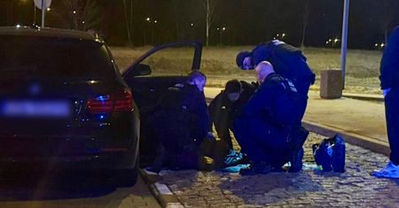 Policjanci uratowali życie 26-latka. Czeka na przeszczep