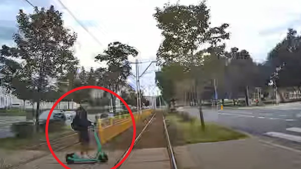 19-latek wjechał pod tramwaj