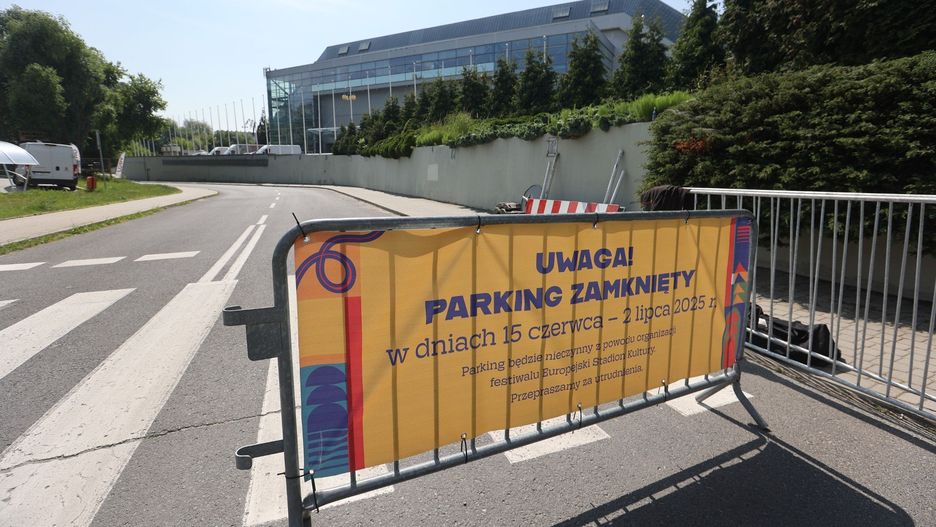 Od kilku dni nie można wjechać na parking przy hali Podpromie.