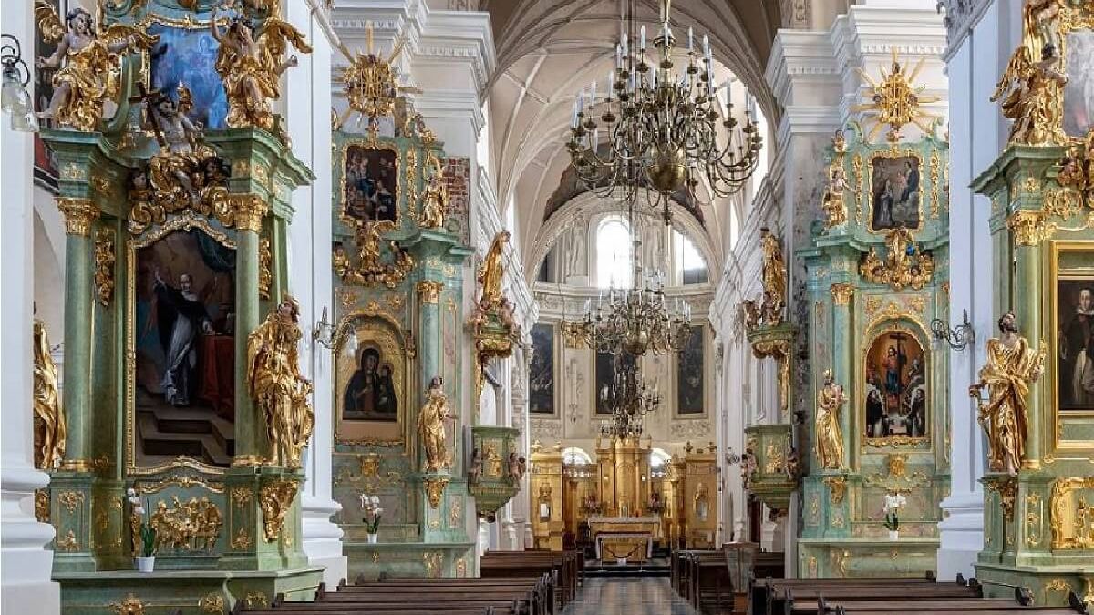 Wnętrze kościoła w Lublinie