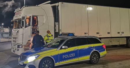 Jechał ciężarówką, mając 4,9 promila. Odpowie przed niemieckim sądem
