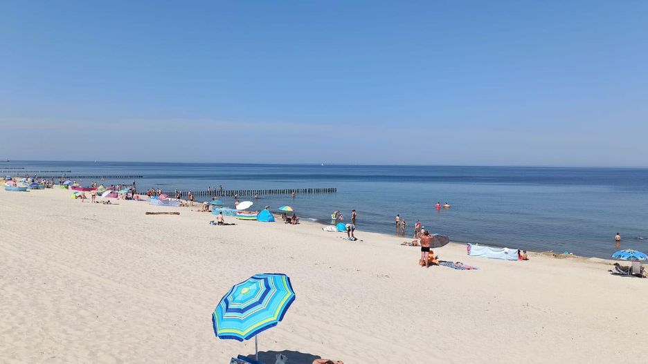Pogoda wreszcie dopisała, dopisały też zatem tłumy nad morzem