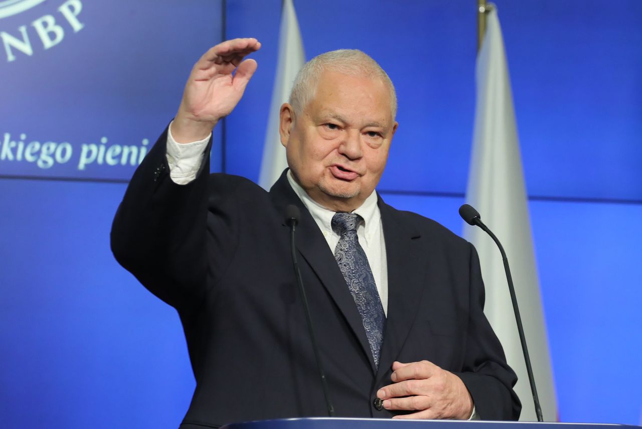 Dług publiczny. Glapiński wyjaśnia przyczyny. "Wielki mit"