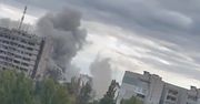Kłęby dymu nad miastem. Rosjanom nie jest do śmiechu