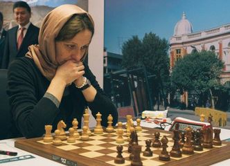 Polska szachistka zagrała na turnieju w hidżabie (FOTO)