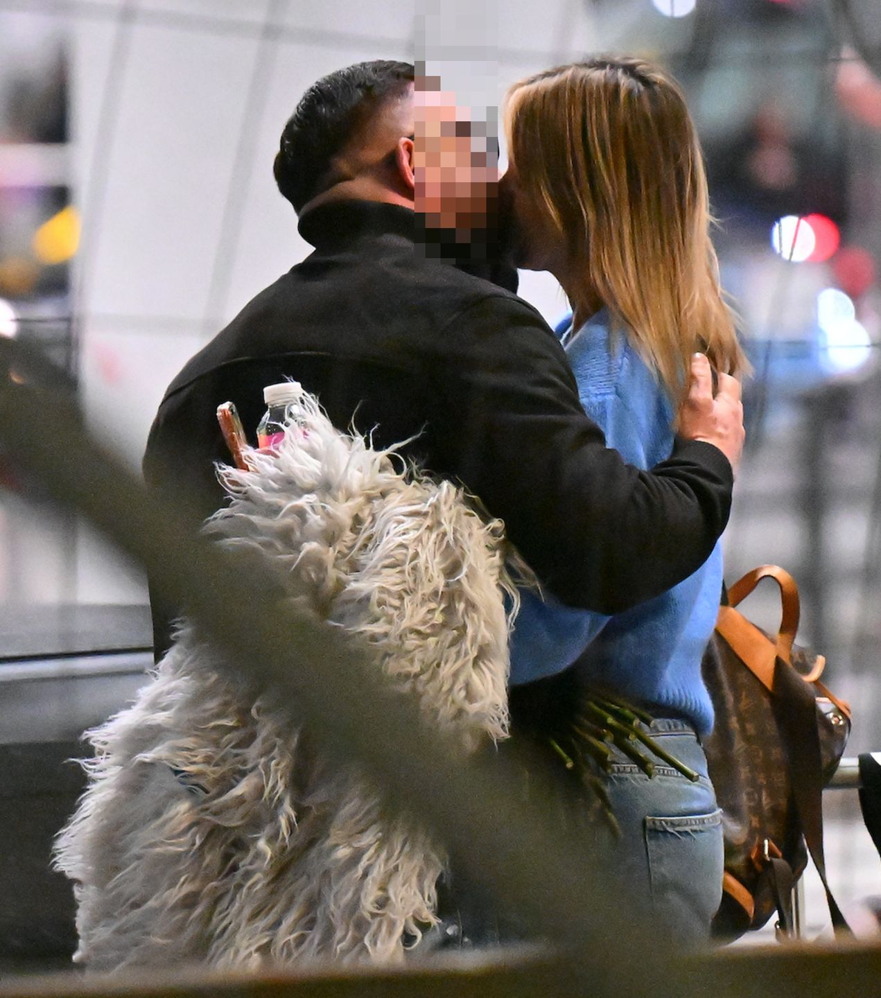 Monika Goździalska na lotnisku z nowym facetem?