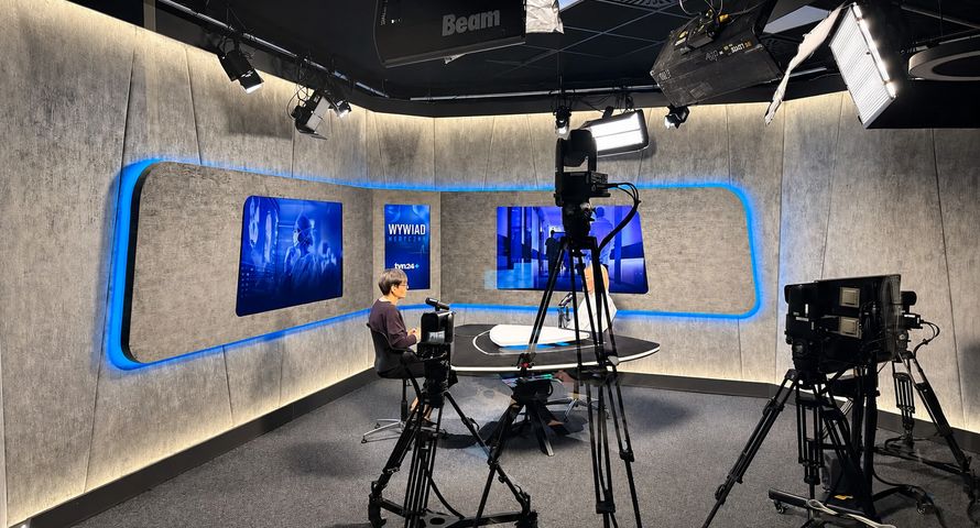 TVN24 uruchomił nowe studio podcastowe. Nowością funkcja car audio