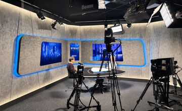 TVN24 uruchomił nowe studio podcastowe. Nowością funkcja car audio