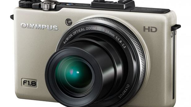 Olympus XZ-1 w srebrnych szatach i z nowym wynalazkiem 1