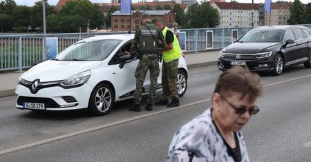 Niemcy ostrzegają się nawzajem przed drakońskim prawem w Polsce. Dla nas to norma