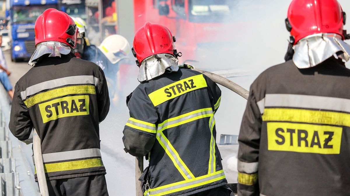 Straż straż pożarna strażak pożar wypadek