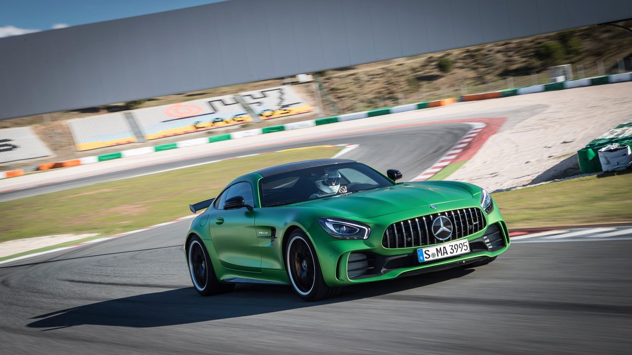 Mercedes-AGM GT R (2017) - zdjęcia