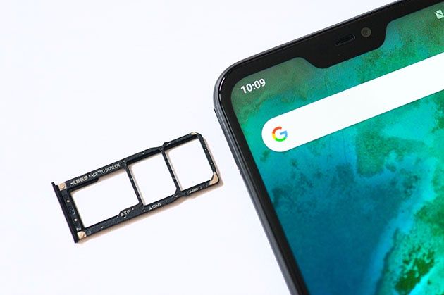 Xiaomi Mi A2 Lite - dual SIM + microSD