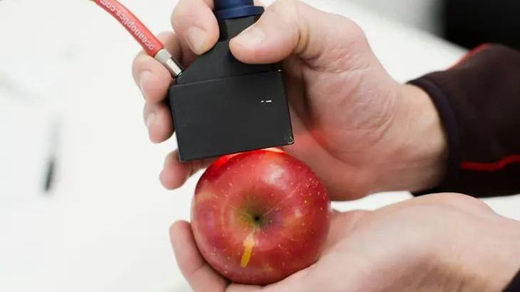 Skaner żywności sprawdzi świeżość naszych zakupów. Sklepy go znienawidzą 1