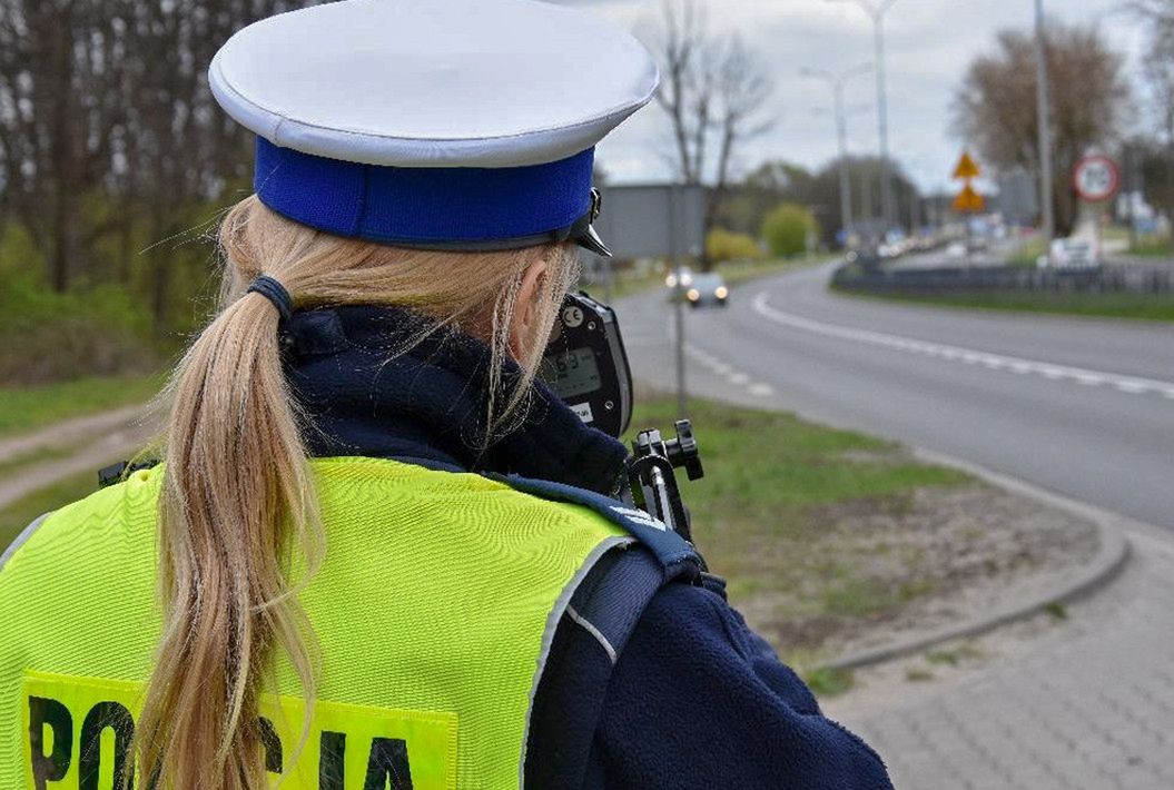 Policja poluje na piratów drogowych. Kaskadowe pomiary prędkości w całym kraju