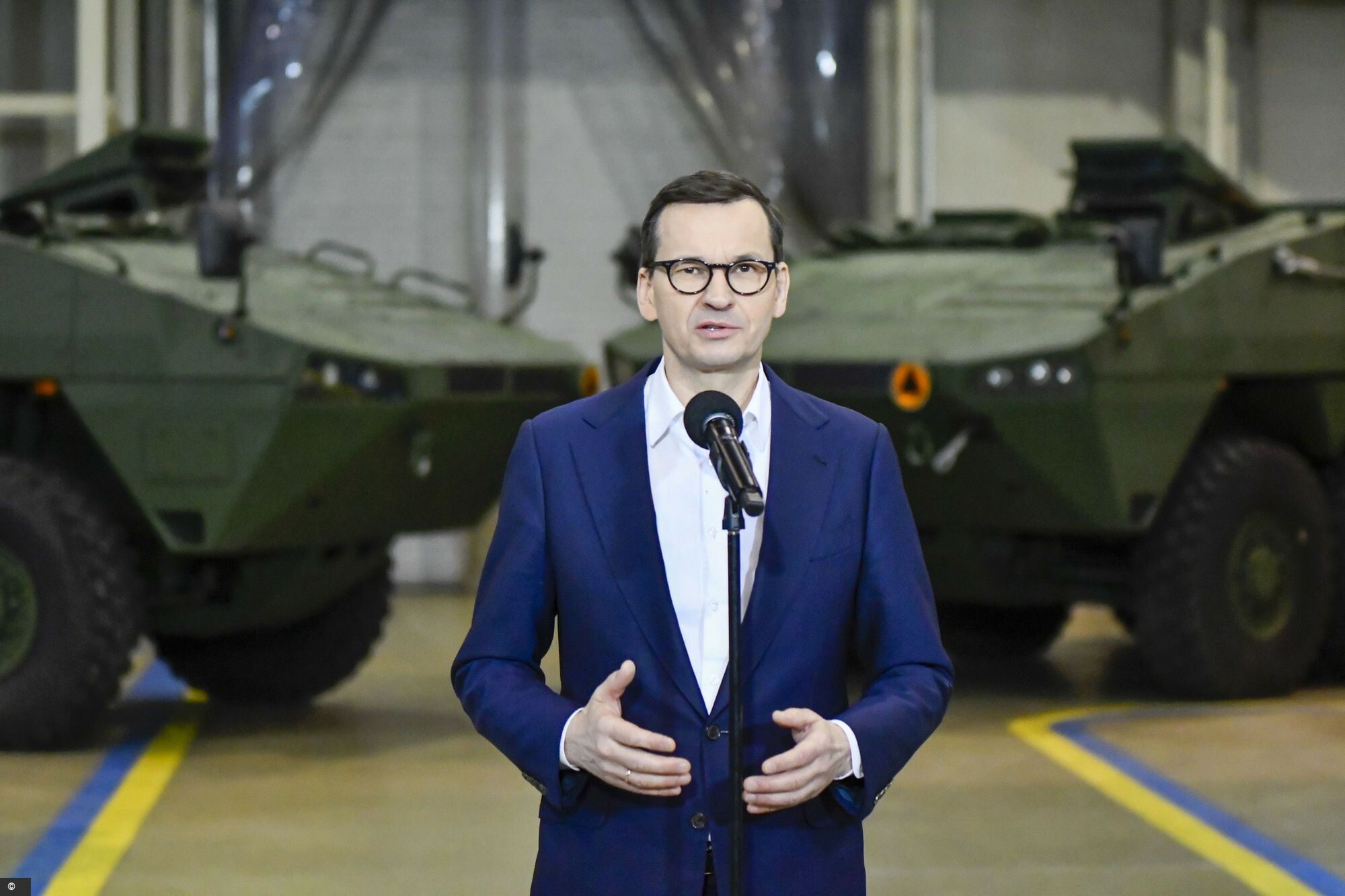 Mateusz Morawiecki w zak?adach Rosomak
01.04..2023, Siemianowice Slaskie,, Wizyta premiera Mateusza Morawieckiego w zakladach zbrojeniowych Rosomak, n/z Mateusz Morawiecki,  fot Michal Dubiel/REPORTER
Michal Dubiel/REPORTER
