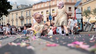 W Boże Ciało miasto idzie w procesjach albo... stoi w korkach. Sprawdź, jak ominąć dzisiejsze utrudnienia w ruchu