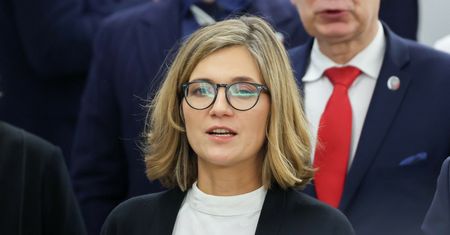 "Kompromitujące". Biejat punktuje Tuska