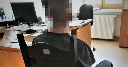 Wrocław. Grozili maczetą i atrapą broni. Najmłodszy miał 14 lat
