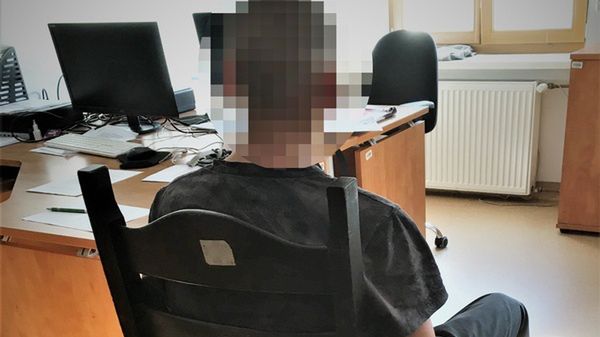 Wrocław. Grozili mieszkańcom maczetą i atrapą broni. Najmłodszy z napastników miał 14 lat
