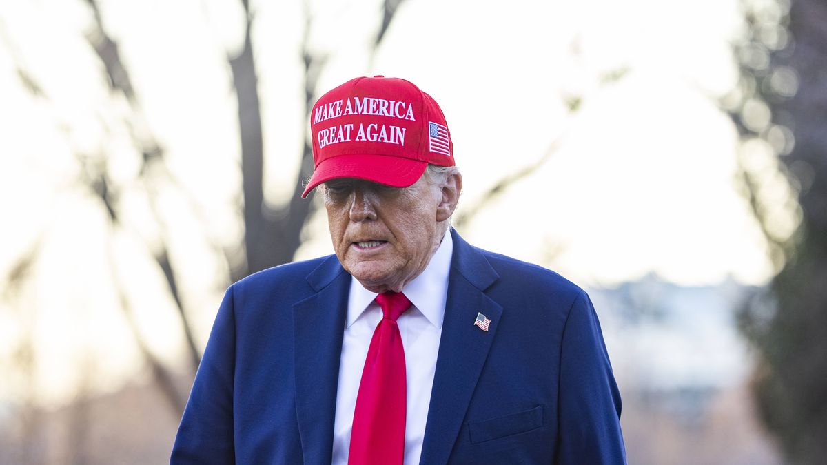 Notowania spółki Trump Media poleciały w poniedziałek mocno w dó