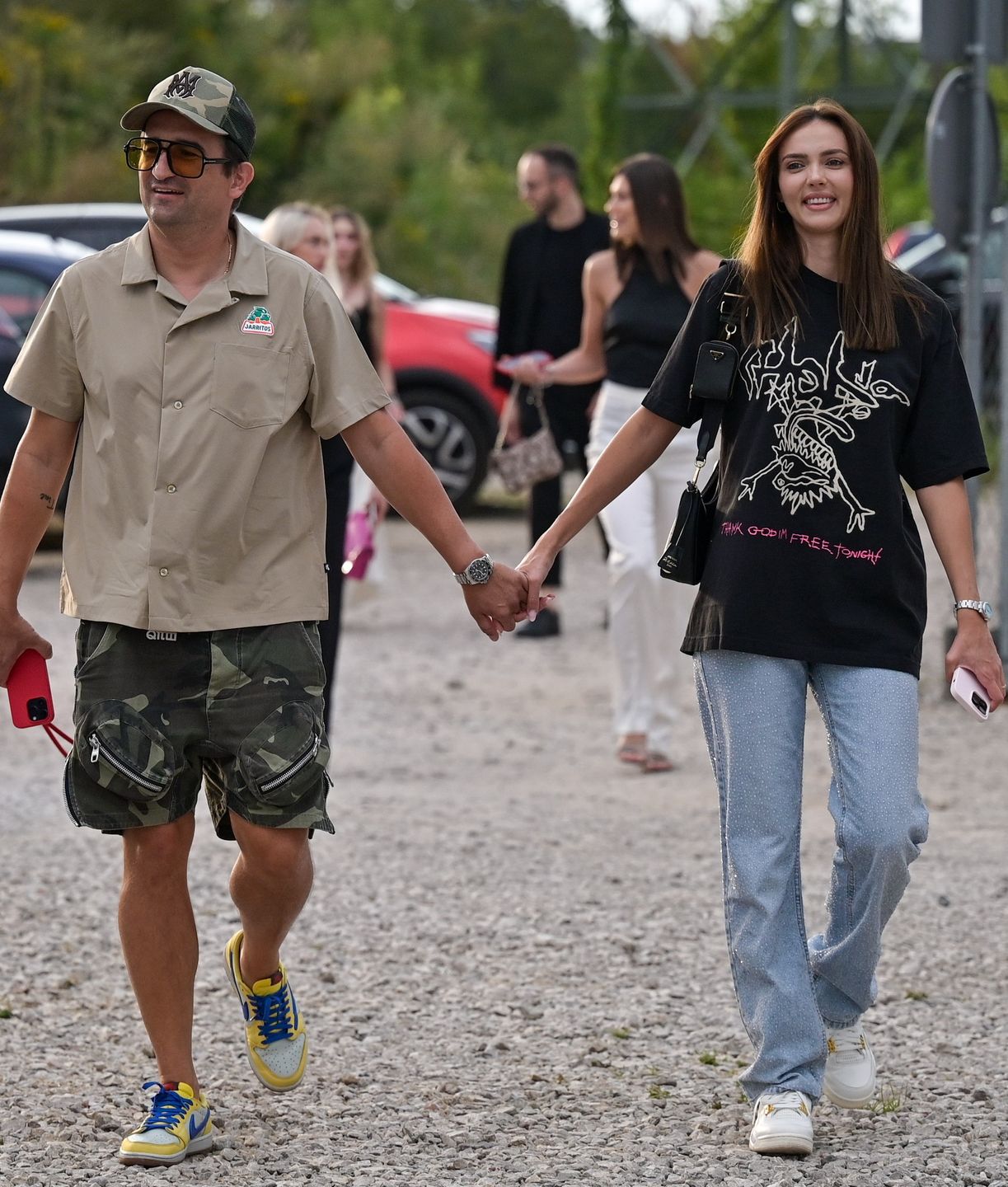 Marcela Leszczak i Michał Koterski maszerują na premierę spektaklu