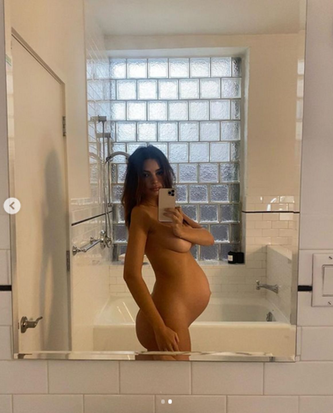 Emily Ratajkowski 