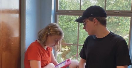 Przez 14 lat nie mógł rozmawiać z siostrą. Wziął sprawy w swoje ręce