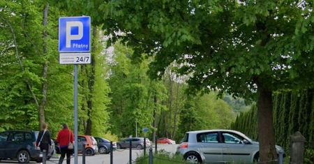 Kosztowna Wielkanoc dla pani Krystyny. Musi zapłacić za kwadrans na cmentarzu
