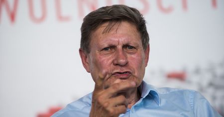 Prof. Balcerowicz krytykuje wyborcze obietnice. Proponuje likwidację 13. i 14. emerytury