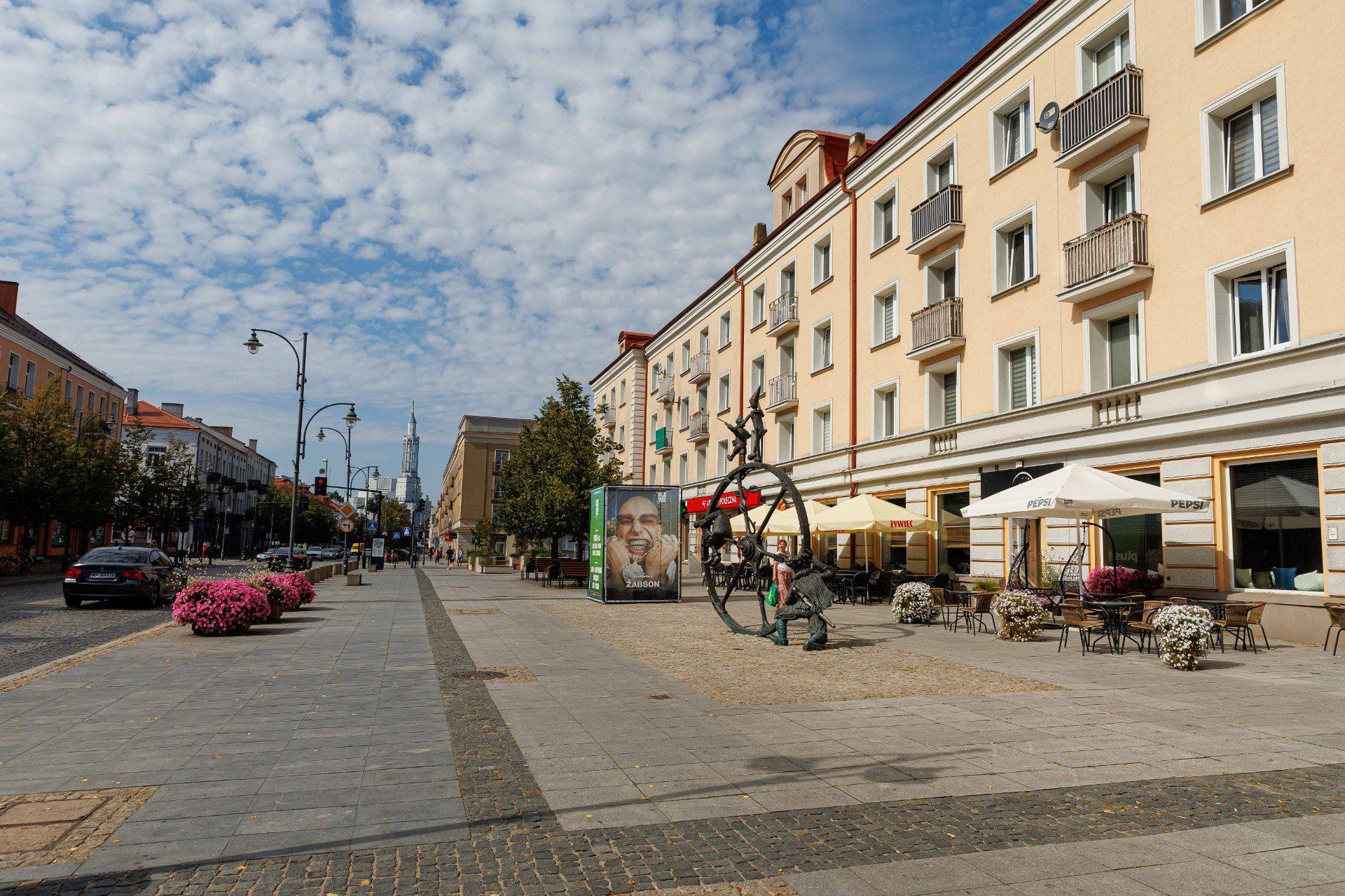 Plac przy Lipowej - między Nowym Światem i Częstochowska