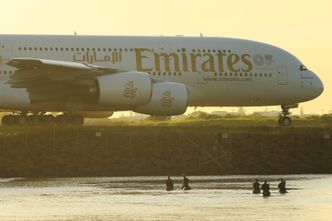 Linie Emirates zwolnią 15 proc. załogi