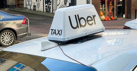 240 tysięcy kierowców Ubera złożyło pozew