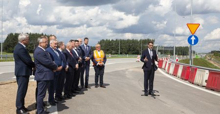 Premier ogłosił Program Budowy Dróg do 2030 roku. W planach 8 tys. km nowych tras