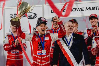 Polonia z awansem po 13 latach. Telegram z Bydgoszczy [14.9-21.9]
