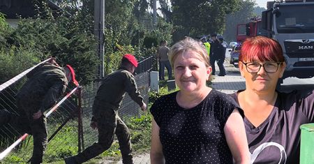 "W pierwszej chwili ogłuchłam". Widzieli akcję na niebie, po chwili spadł dron